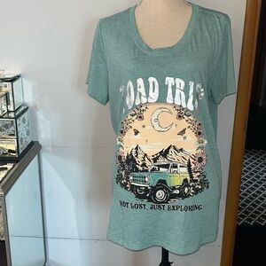 joei & i Heathered Green Embroidered Road Trip Not Lost, Just Exploring Shirt 2X